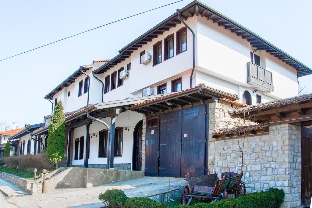 Family Hotel Elegance Arbanasi Exteriör bild